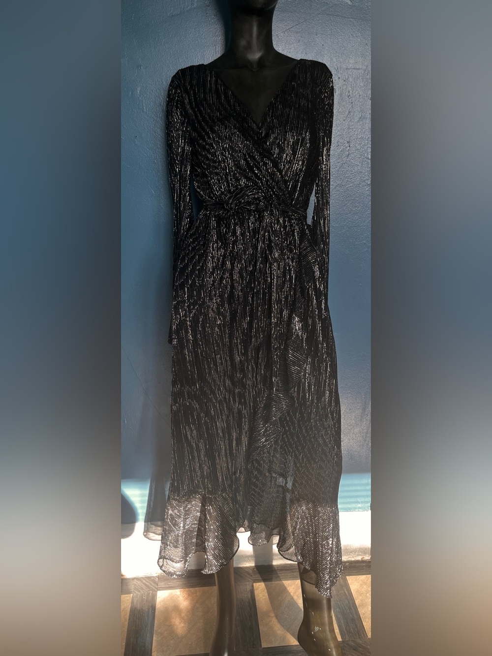 Elegant Metallic Black Wrap Dress with Tie Waist